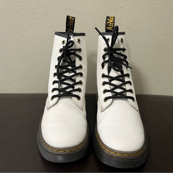 DR. Martens Boots ZAVALA Patent Leather 1460 8 Eye Combat Womens size 6 - Picture 2 of 7